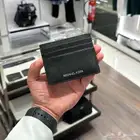محفظة بطاقات مايكل كورس