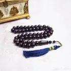 زعفراني حرباء مع شكه