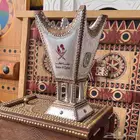 مبخره ملكية بشعار لوقو