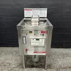 مكاين برستد وينستون أمريكي