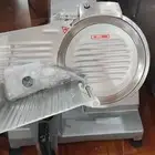 منشار لحم قطاعة دجاج وقطاعة لانشون فرامة لحم