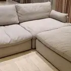 أريكة على شكل حرف L