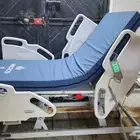 سرير طبي كهربائي مع مرتبه طبيه جديد