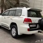 مطلوب لاندكروزر من2008الى2011