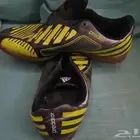 كوتشي اديداس اندونيسي