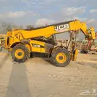 رافعة تلسكوبية للايجار الشهري