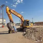 دفان بطحاء في نجران تريلت قلابات بكلين لايجار