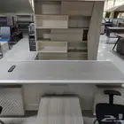 طاولات مكتبية عروض