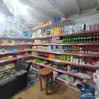 رفوف صيدليه وسوبر ماركت
