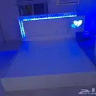 سرير نفرين صيني نظيف. شامل المرتبه نظيف