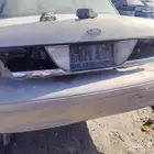 عاكس خلفي فورد فكتوريا 2011 بحالة جيدة