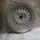 4 جنوط بكفراتها تركب على الهايلكس واستبنه فورد