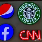 تصميم لوحات اعلانيه للمحلات والمعارض