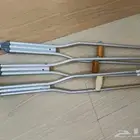 للبيع عكازات طبية بحالة ممتازة