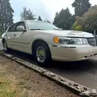 مطلوووب لينكون تاون كار كارتير 2000