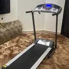 سير رياضي شبه جديد استخدام قليل