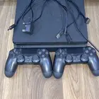 سوني 4 نظيف وثنين قيور مستعمل ونظيف وشاشه32 بوصه