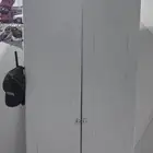 دولاب ملابس وأدراج تخزين