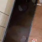 شاشه وطاولة شاشه نظيفه