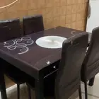 طاولة طعام
