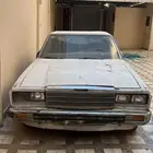 نيسان 200L مخزنة قير مكينة على الشرط