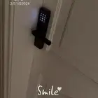 للبيع وكنب وتلفزيون وستاير وارفرف