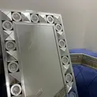 طاوله مع مرايه