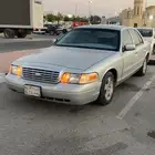 للبيع فورد فكتوريا