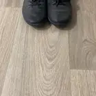 حذاء رياضي للبيع