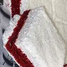 كيك الكوكنت بالتوت