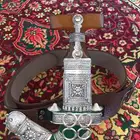 الرأس وتر و الصب معدن (والملبس كففوو)