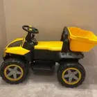 يشتغل بس يحتاج بطارية جديد عشان ماتفضى نظيف مافي اي خراب