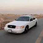للبيع فورد بوليسي 2003