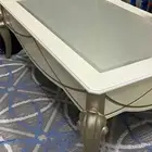 طاولة من هوم سنتر