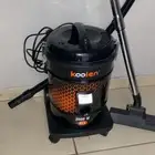 مكنسة كهربائية