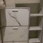جرامها معها درج جانبي جديده و فرن يشتغل كويس
