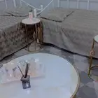 خمسه كراسي مع طاولات و ستاره