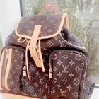 شنطة ضهر اصليه LV