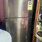 ثلاجه جديده ونضيفه لها شهرين ونص