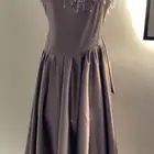 فستان للبيع