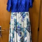 للبيع ثلاث فساتين