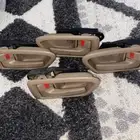 مسكات يد باب داخليه كامري 2002