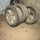 جنوط يوكن مع كفراتها