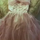فستان وردي فاتح