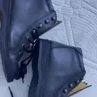 كنادر القدم المسطحه او flat fee