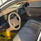 فورد فكتوريا 1998