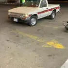 هايلكس للبيع اقبل بدل مواتر ولا يتواصل الا صامل