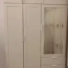 دواليب ايكيا ب 600نظيفه