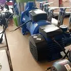 سباك في الباحه متوفر عندي سياره