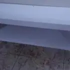 عدد 2 رف و طاولة تلفاز من ايكيا